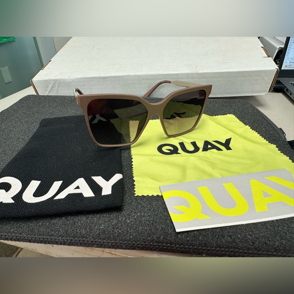 ❌SOLD❌Quay Australia Brown Sunglasses